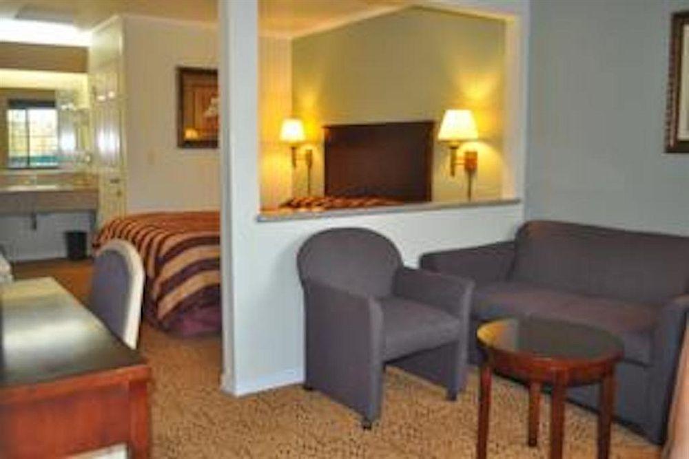Executive Inn & Suites סקרמנטו מראה חיצוני תמונה