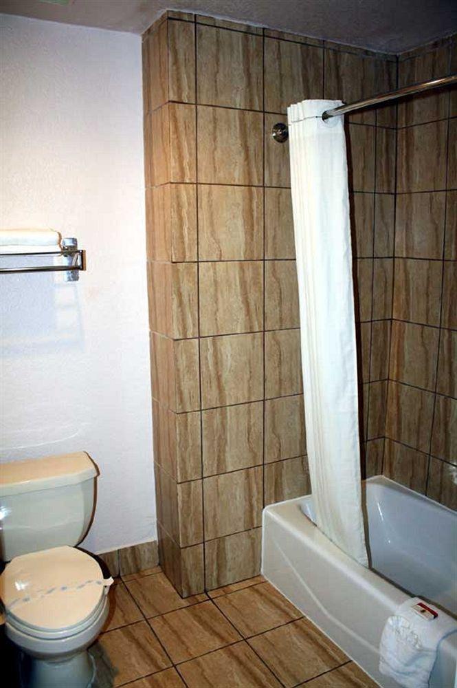Executive Inn & Suites סקרמנטו מראה חיצוני תמונה